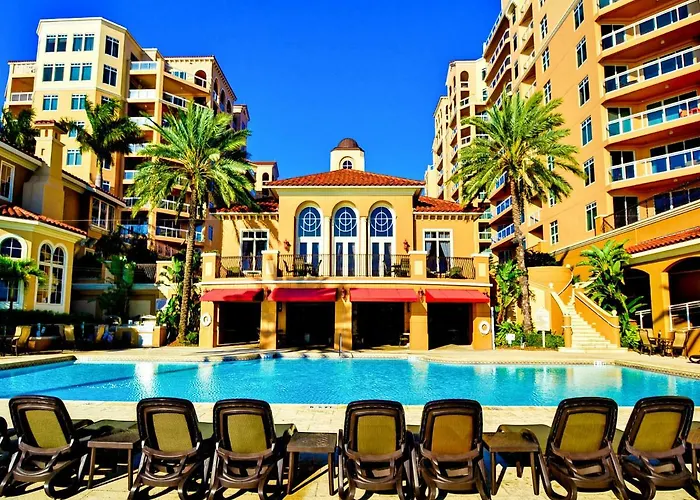 Belle Harbor 701w Luxury With Panoramic Water View. 23088 Apartment